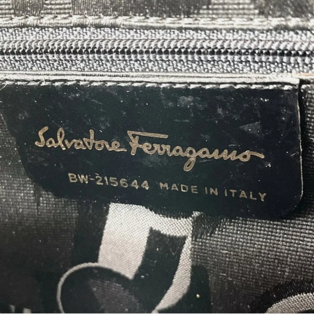 Ferragamo handbag - Picture 8 of 8
